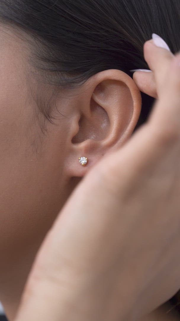 Gold-Plated Round Solitaire Stud Earrings in 925 Sterling Silver