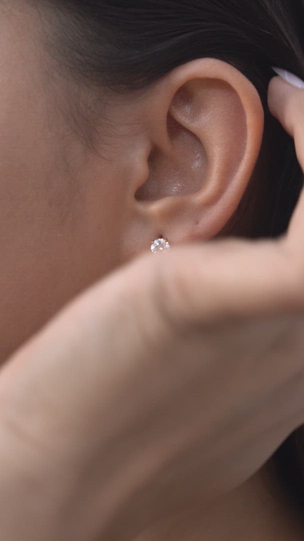 Gold-Plated Pearl Solitaire Stud Earrings in 925 Sterling Silver