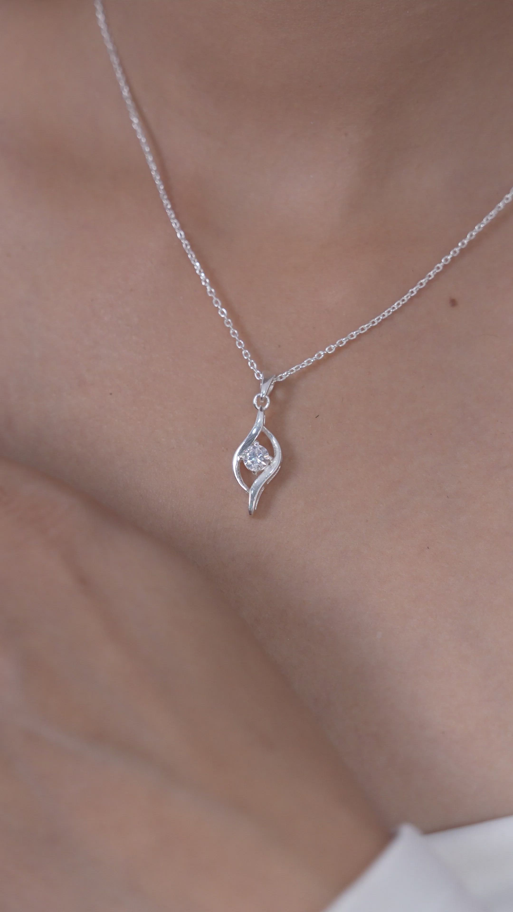 Classic Dew Drop Pendant in 925 Sterling Silver
