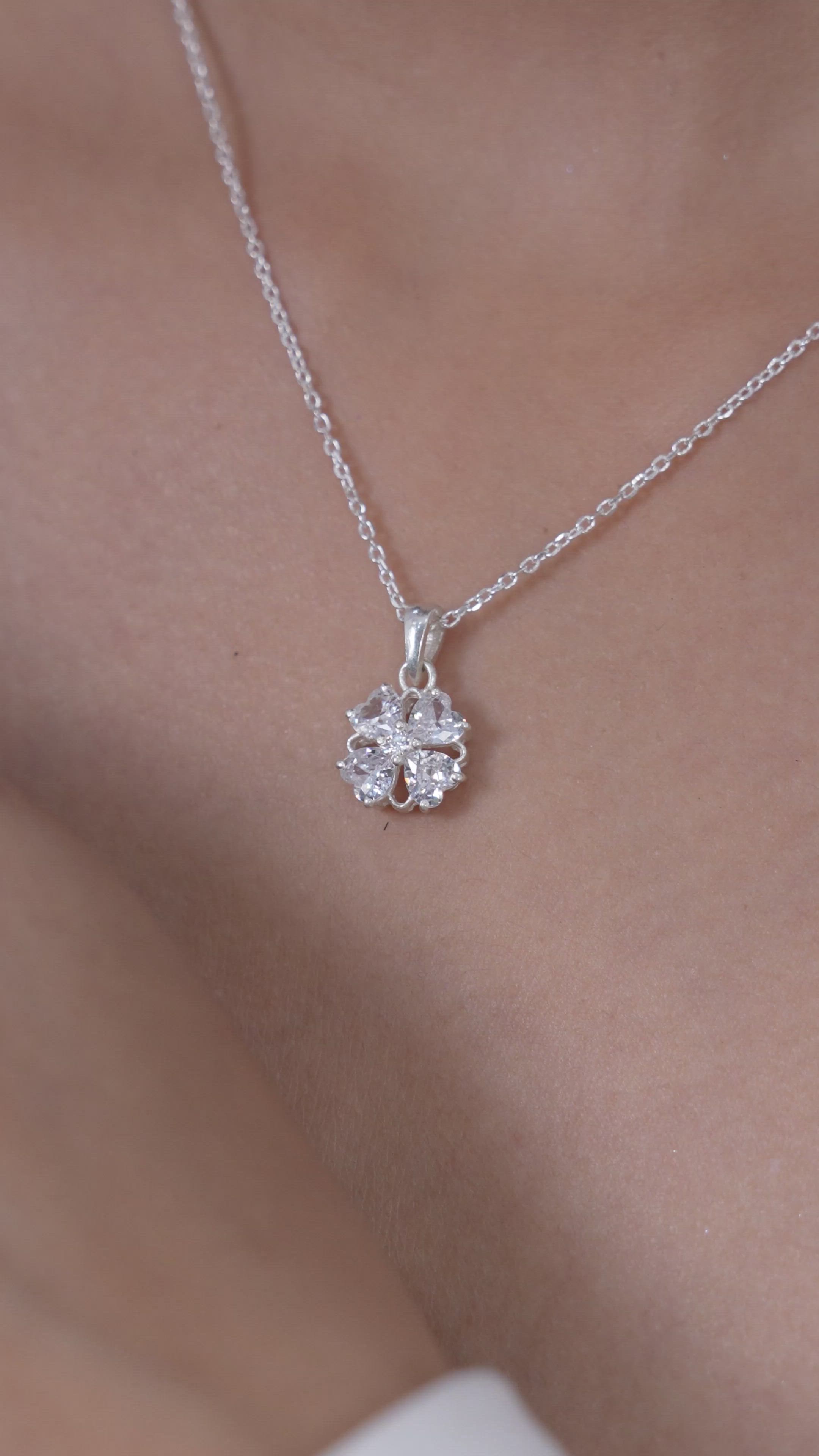 Petunia Pendant in 925 Sterling Silver